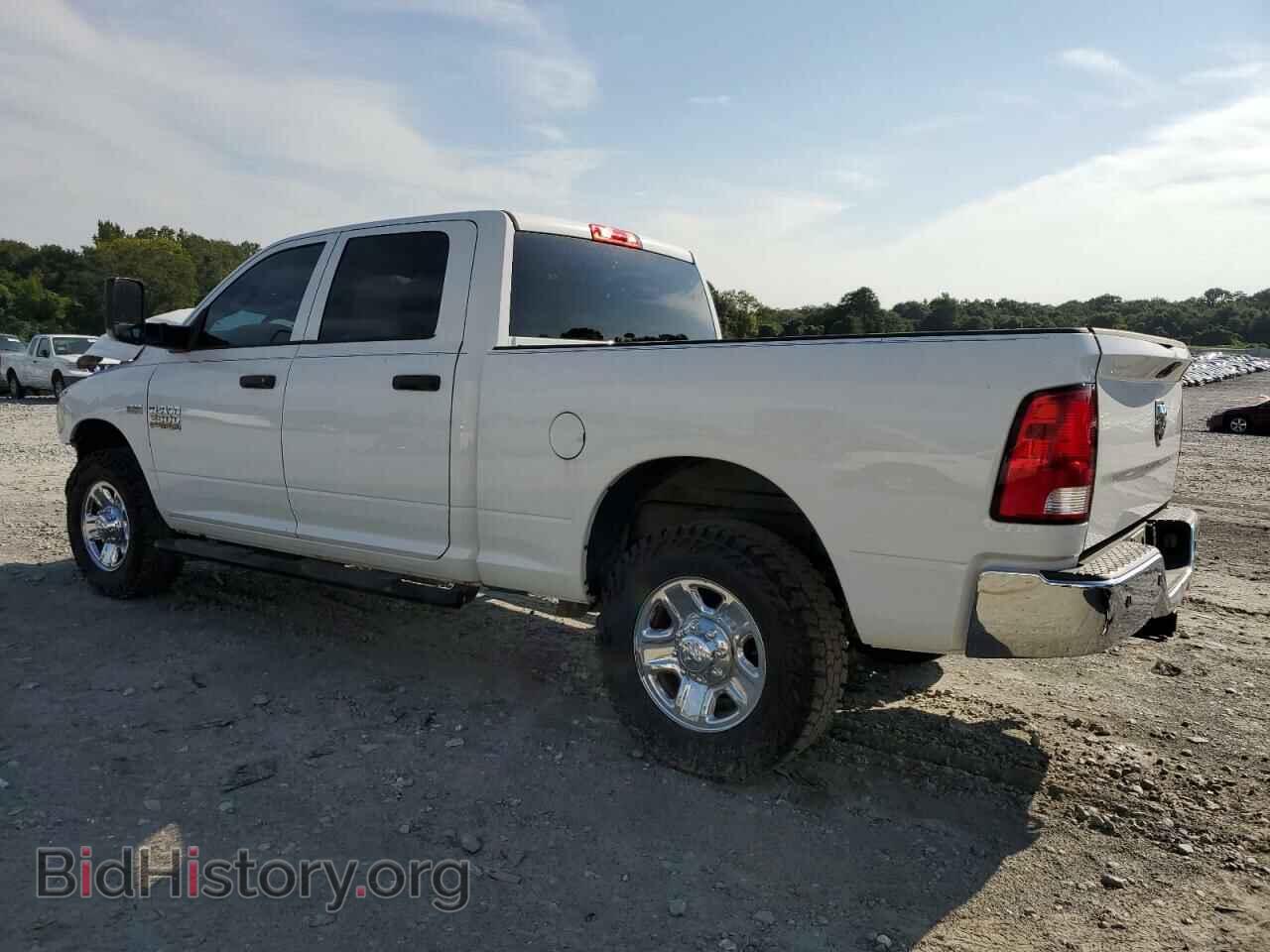 2018 RAM All Models - VIN: 3C6UR4CJ9JG180229 - Photo 2