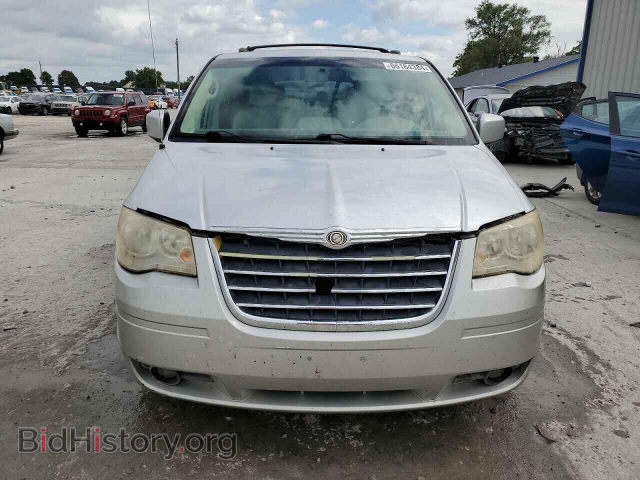 2008 CHRYSLER MINIVAN - VIN: 2A8HR54PX8R600399 - Фото 5