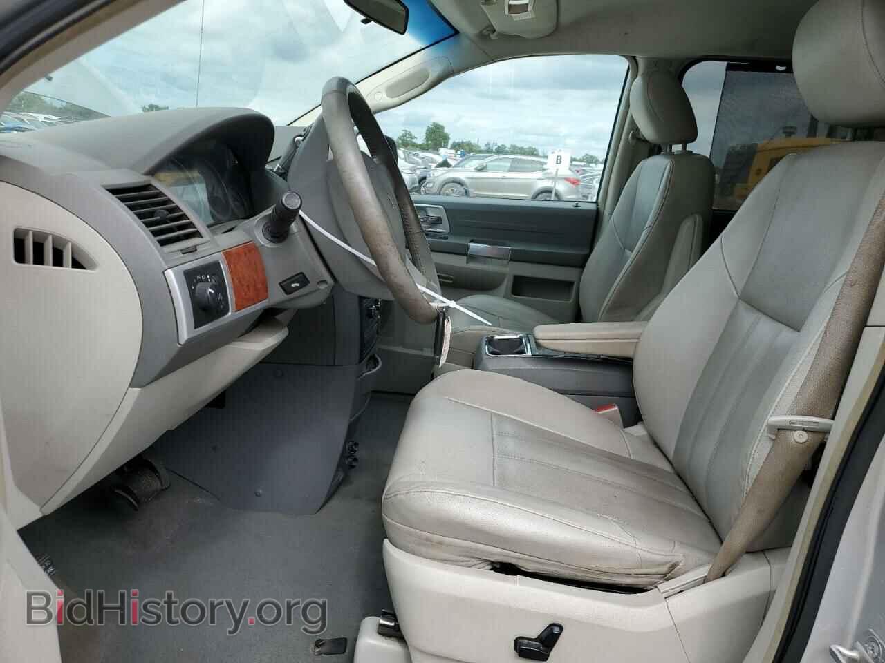 2008 CHRYSLER MINIVAN - VIN: 2A8HR54PX8R600399 - Фото 7