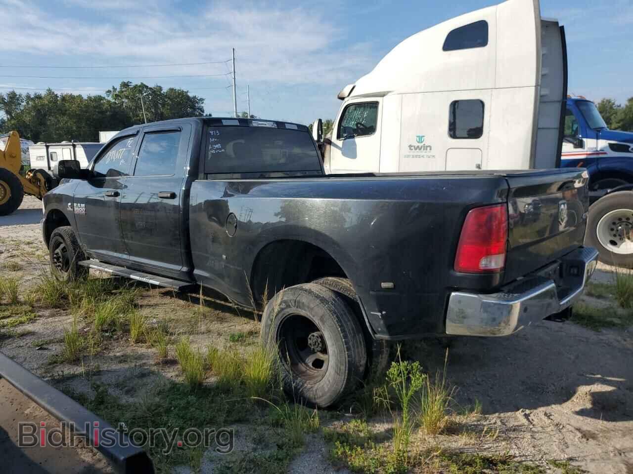 2017 RAM All Models - VIN: 3C63RRGL0HG775548 - Photo 2