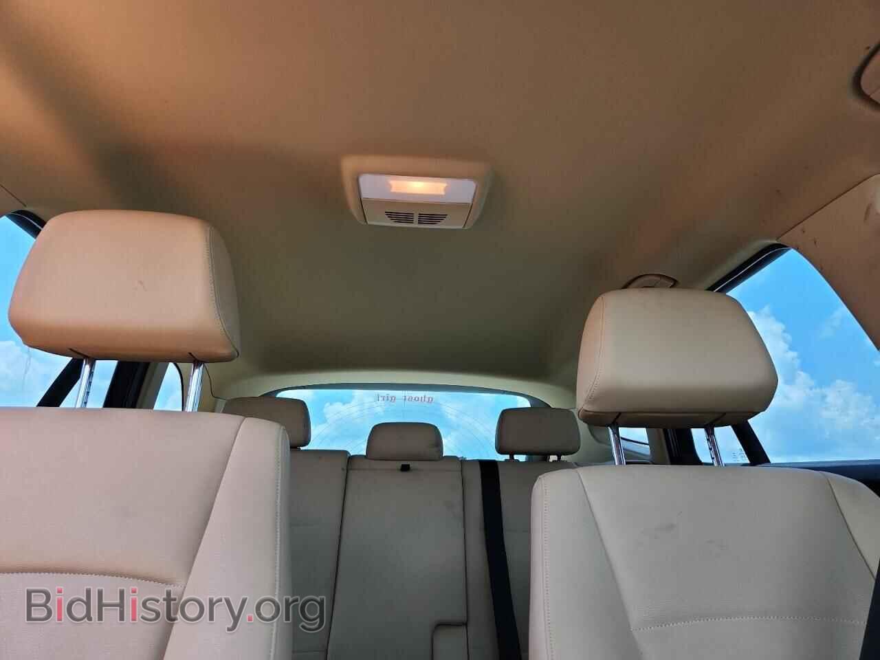 2014 BMW X1 - VIN: WBAVL1C55EVY21029 - Фото 10