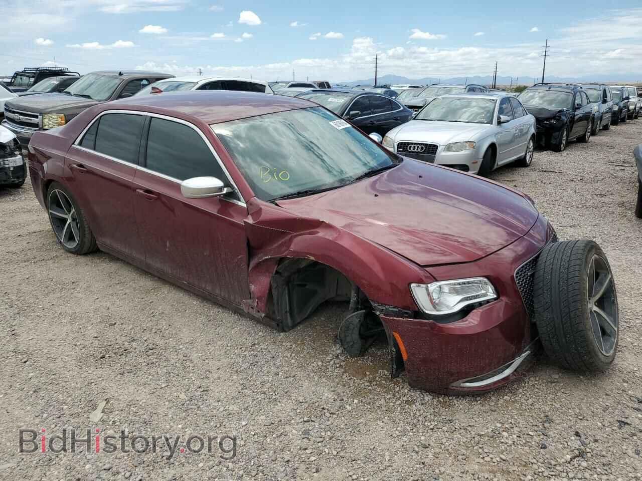 2019 CHRYSLER 300 - VIN: 2C3CCAAG1KH602303 - Фото 4