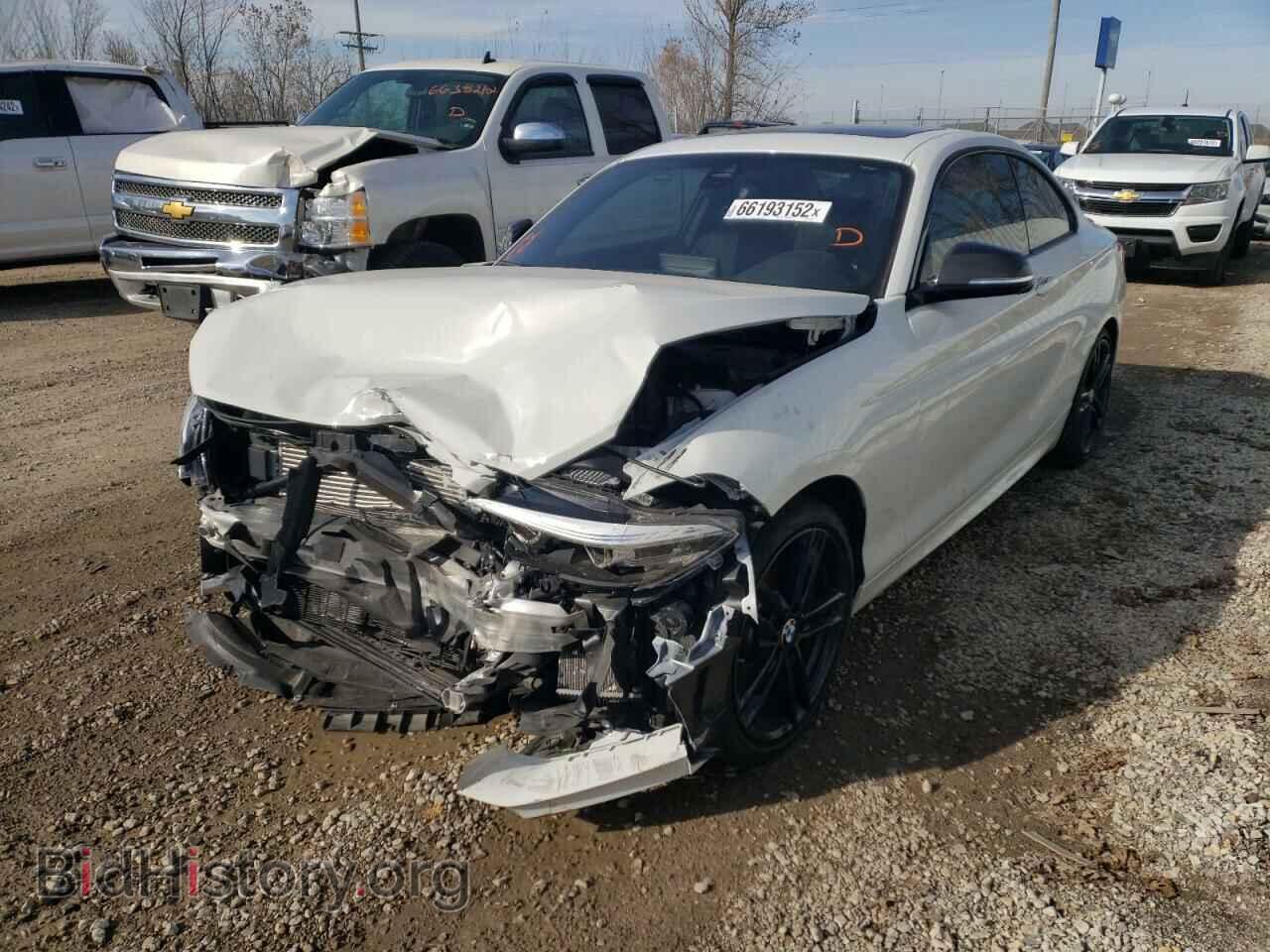 2020 BMW M2 - VIN: WBA2J7C04L7E45587 - Photo 2