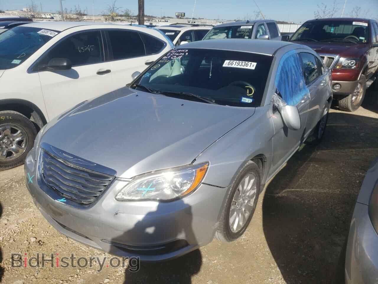 2012 CHRYSLER 200 - VIN: 1C3CCBAB6CN222487 - Фото 2