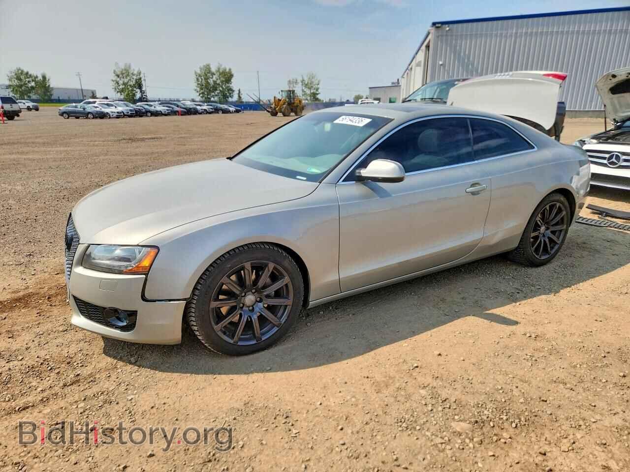 Фотография WAULFBFR8AA002049 - AUDI A5 2010