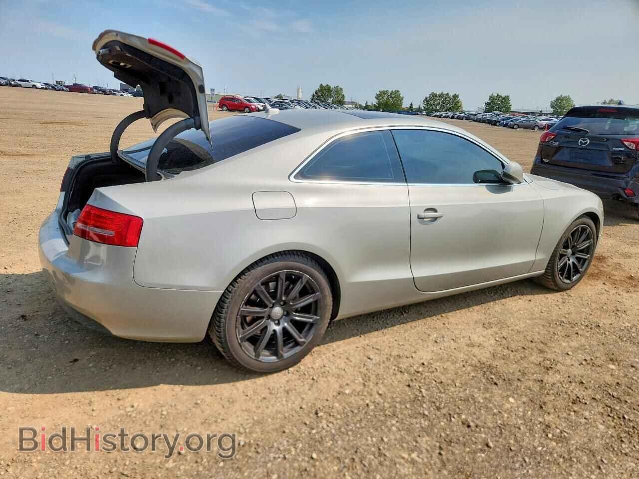 2010 AUDI A5 - VIN: WAULFBFR8AA002049 - Фото 3