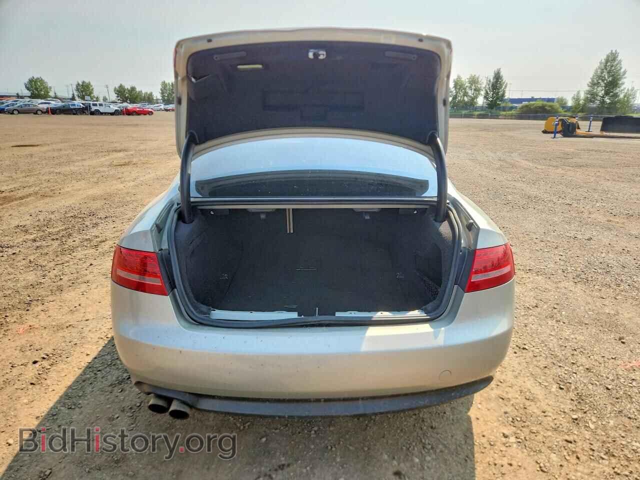 2010 AUDI A5 - VIN: WAULFBFR8AA002049 - Фото 6