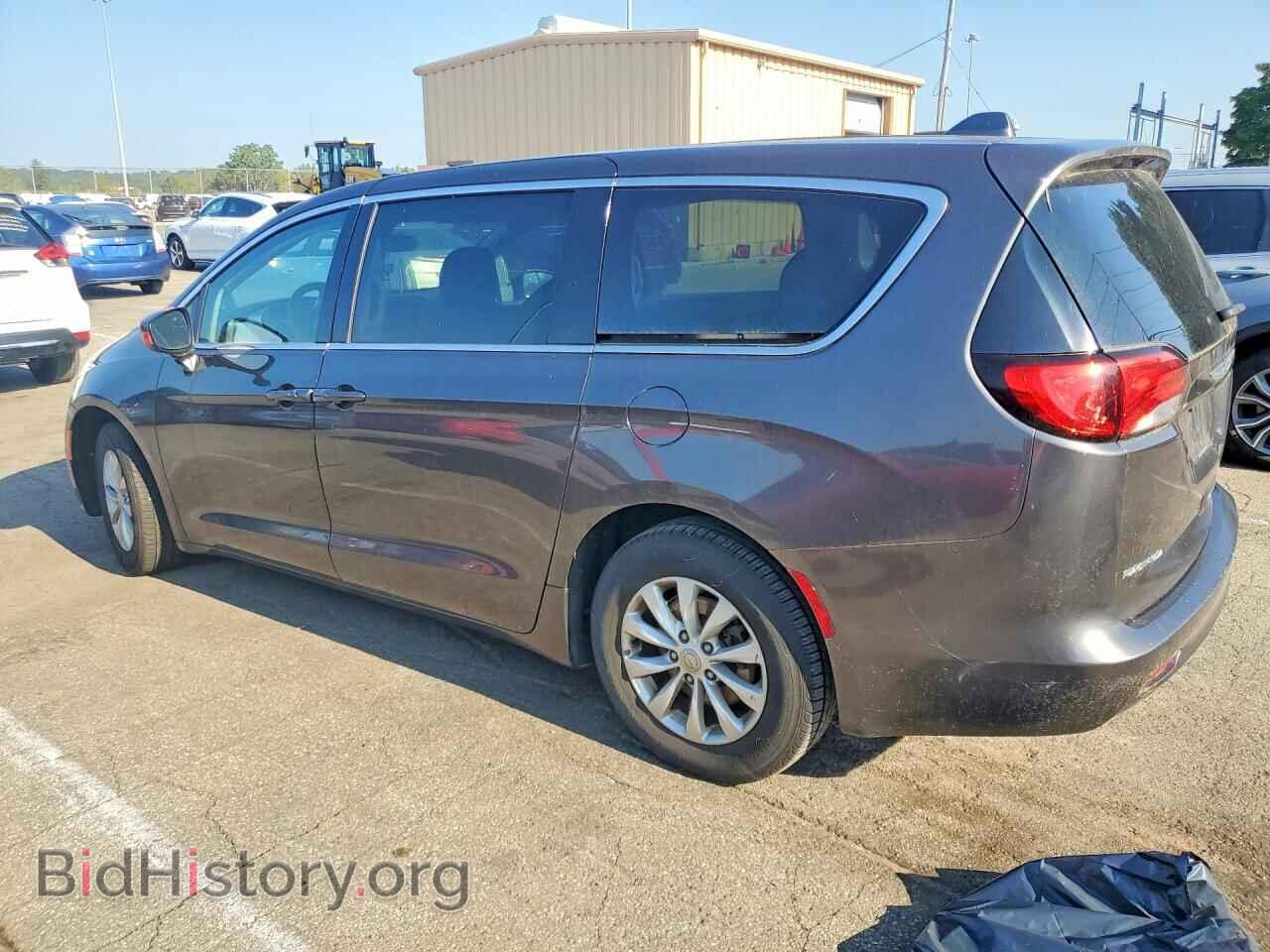2017 CHRYSLER PACIFICA - VIN: 2C4RC1DG6HR676806 - Фото 2