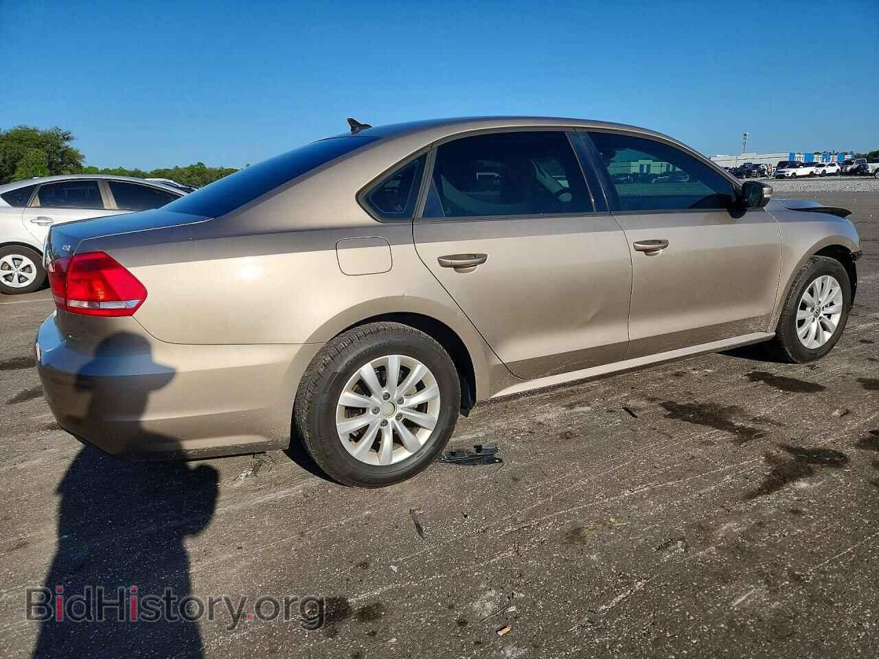 2015 VOLKSWAGEN PASSAT - VIN: 1VWAT7A35FC046974 - Photo 3