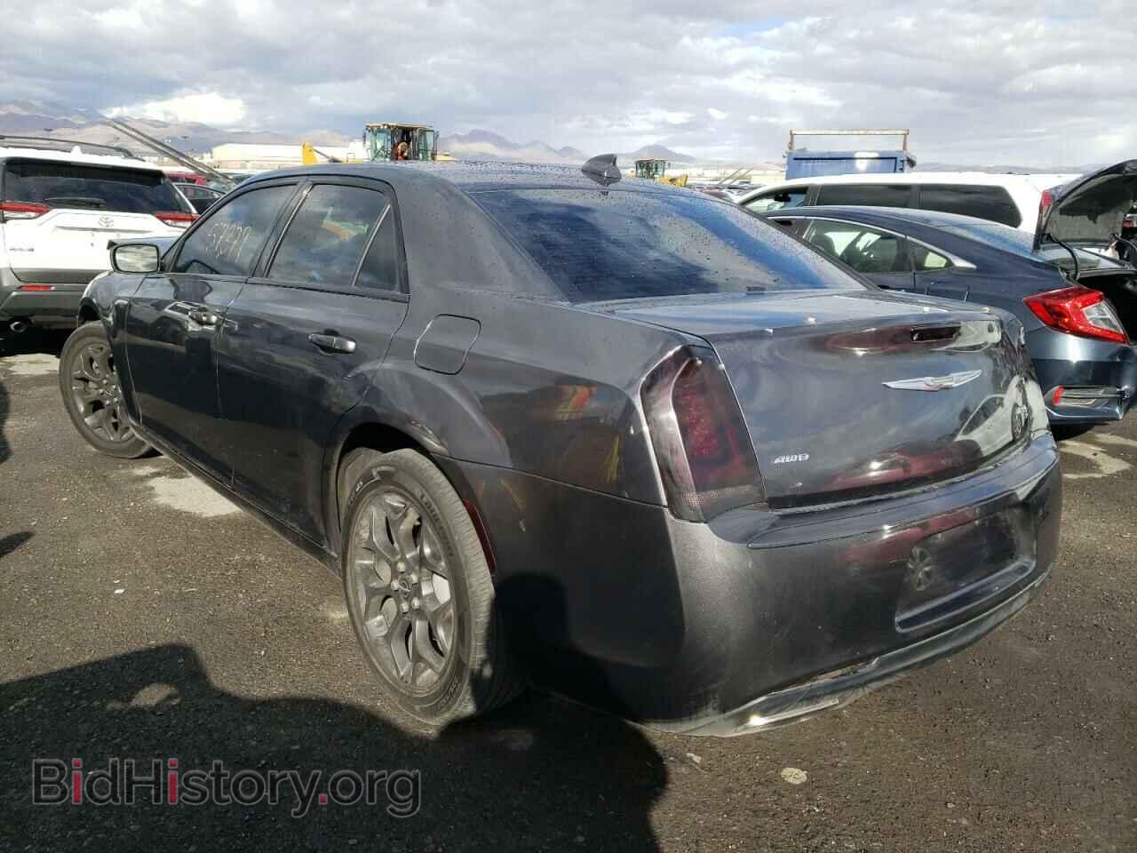 2019 CHRYSLER 300 - VIN: 2C3CCAGG0KH542764 - Фото 3
