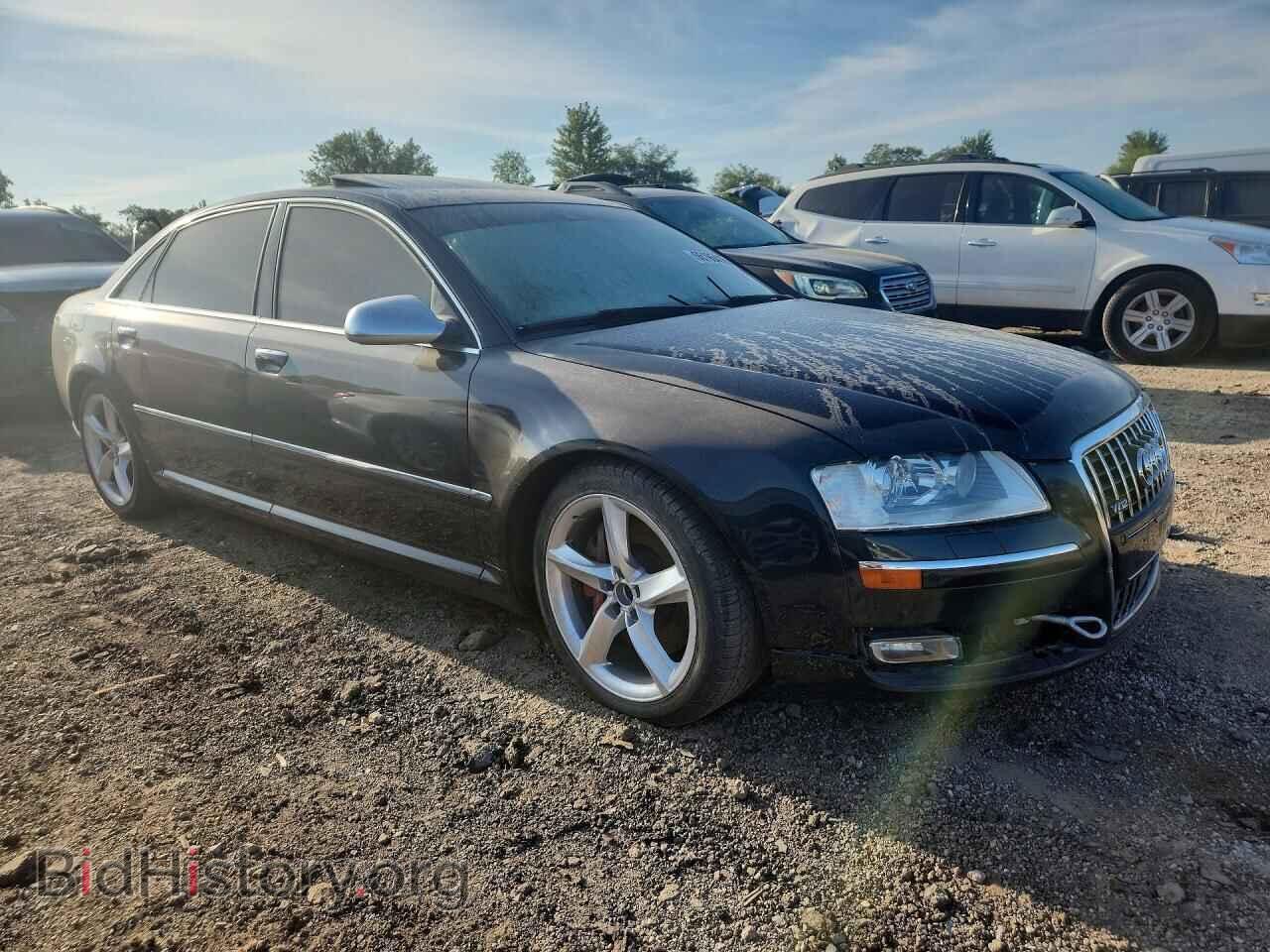 2010 AUDI A8 - VIN: WAURVAFA8AN006631 - Photo 4