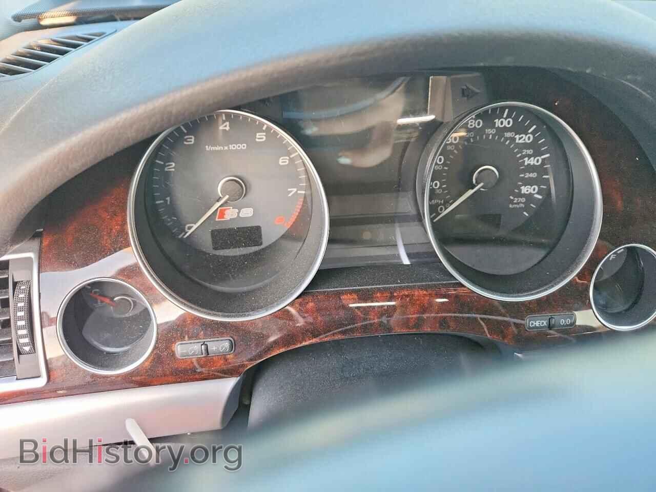 2010 AUDI A8 - VIN: WAURVAFA8AN006631 - Photo 9