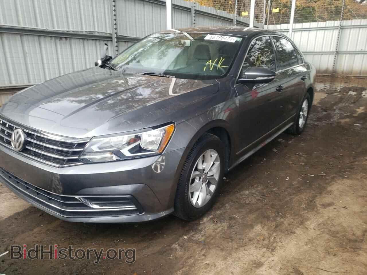 2017 VOLKSWAGEN PASSAT - VIN: 1VWAT7A38HC032795 - Фото 2