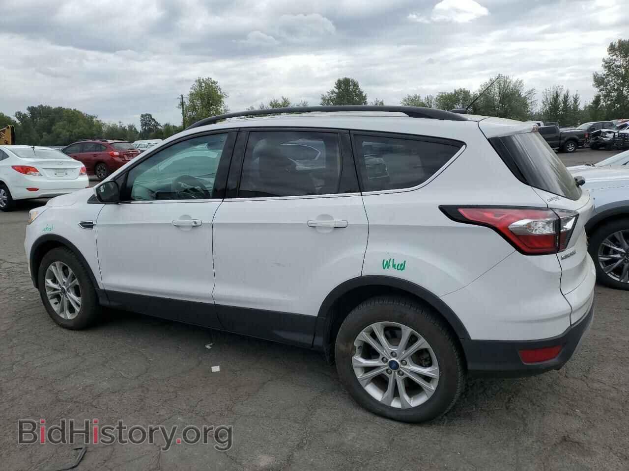 2018 FORD ESCAPE - VIN: 1FMCU9GDXJUB62075 - Фото 2