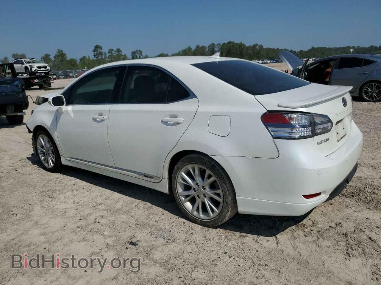 2010 LEXUS HS - VIN: JTHBB1BA3A2014834 - Photo 2