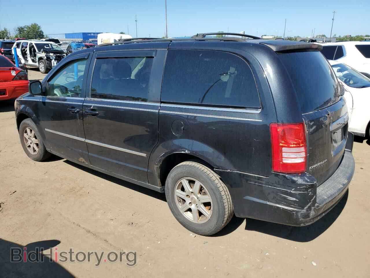 2010 CHRYSLER MINIVAN - VIN: 2A4RR5D12AR463904 - Photo 2