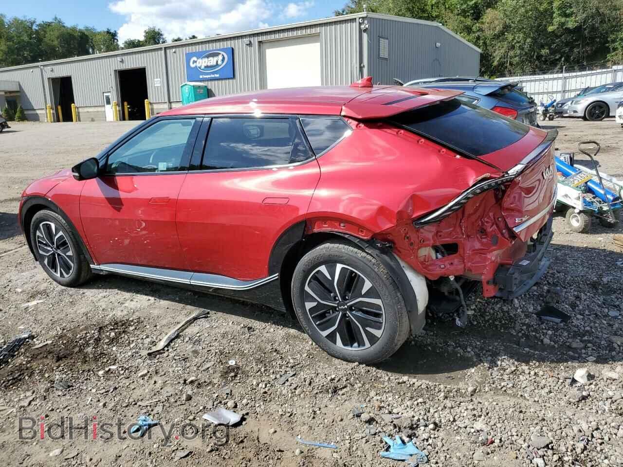 2022 KIA EV6 LIGHT - VIN: KNDC3DLC8N5062743 - Photo 2