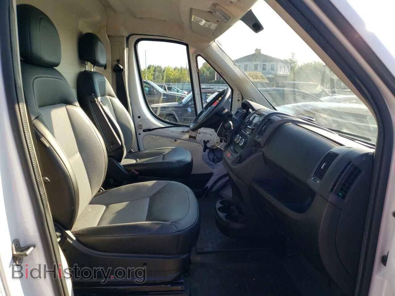 2017 RAM All Models - VIN: 3C6TRVDG6HE517658 - Photo 10
