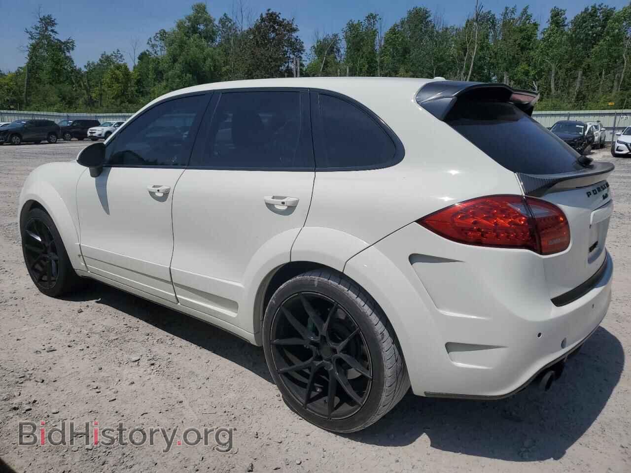 2011 PORSCHE CAYENNE - VIN: WP1AC2A2XBLA81063 - Фото 2