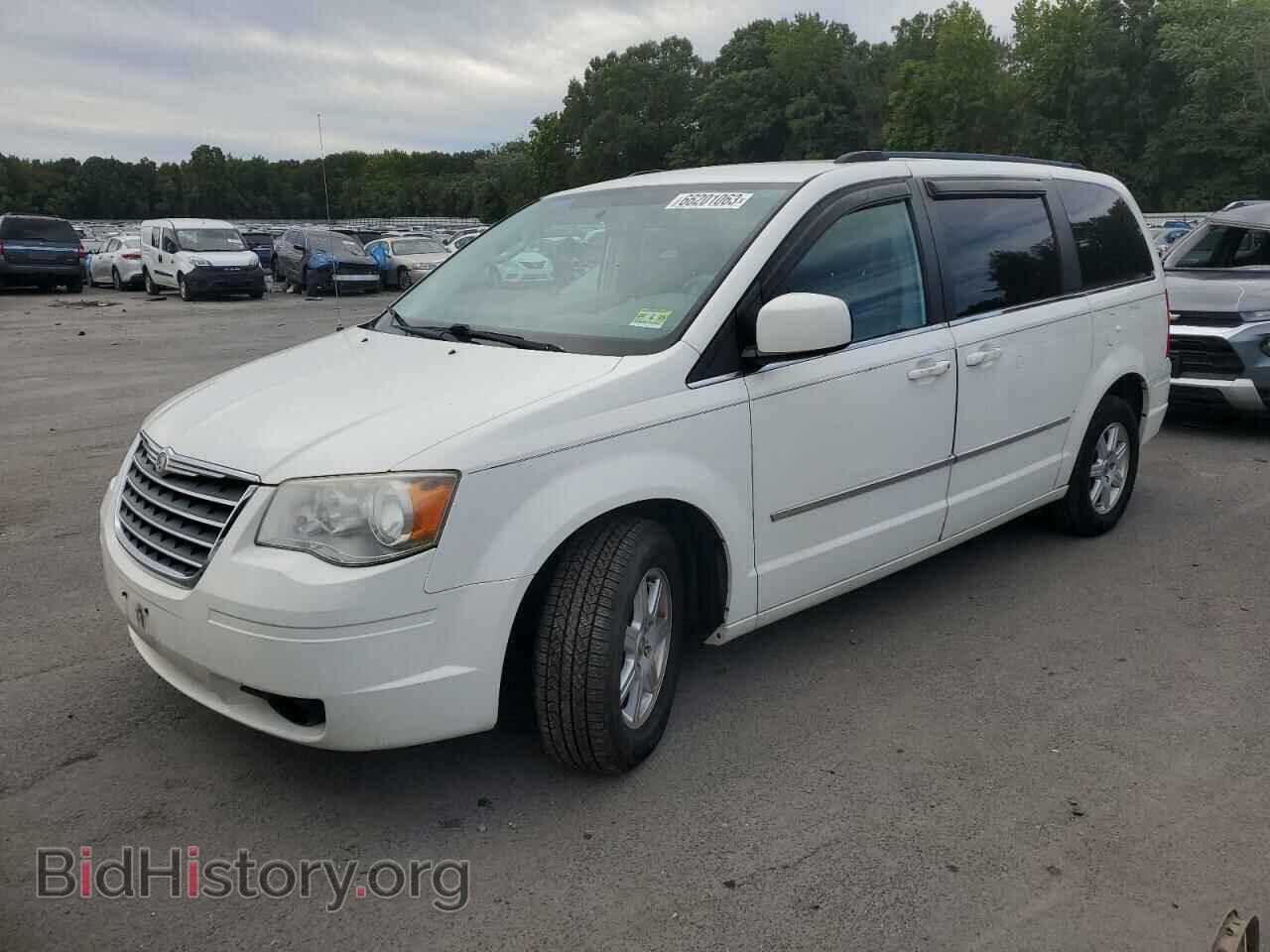 Photo 2A4RR5D16AR373493 - CHRYSLER MINIVAN 2010