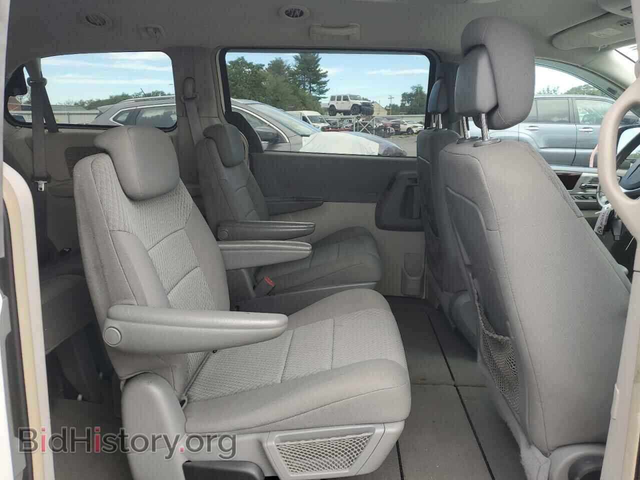 2010 CHRYSLER MINIVAN - VIN: 2A4RR5D16AR373493 - Photo 11