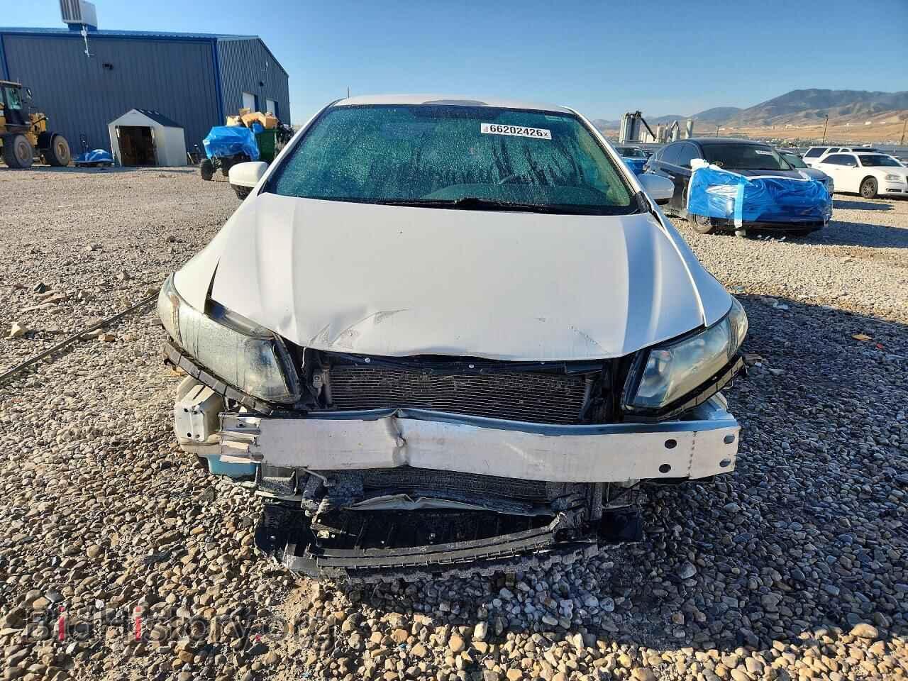 2015 HONDA CIVIC - VIN: 2HGFB2F74FH553793 - Фото 5