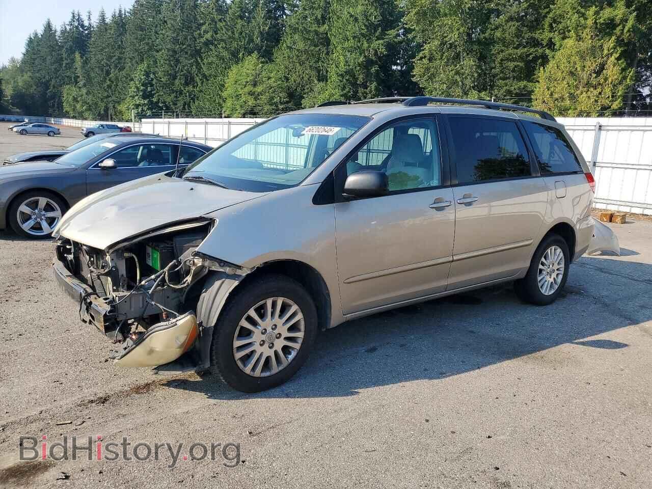 Photo 5TDKK4CC3AS323277 - TOYOTA SIENNA 2010