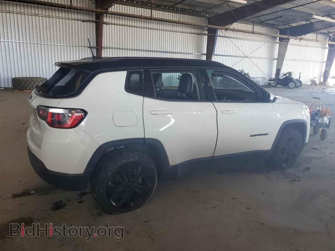 2019 JEEP COMPASS - VIN: 3C4NJDBB4KT647595 - Фото 3