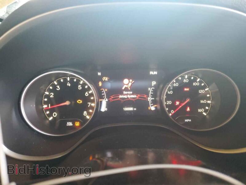 2019 Jeep COMPASS (VIN 3C4NJDBB4KT647595) — фото 9 из 12