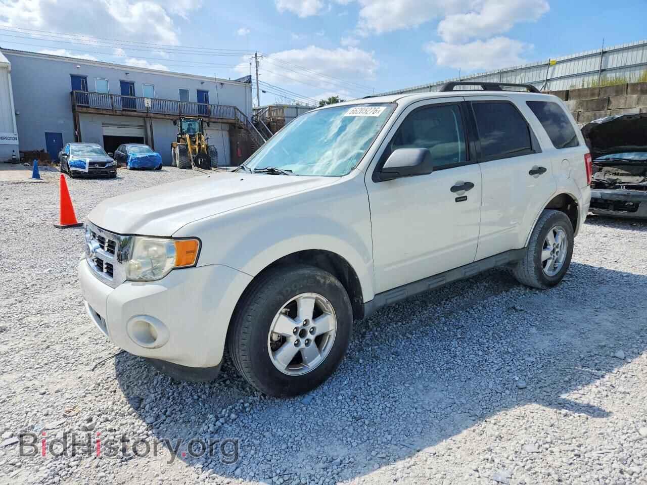 Фотография 1FMCU0DG3AKC42484 - FORD ESCAPE 2010