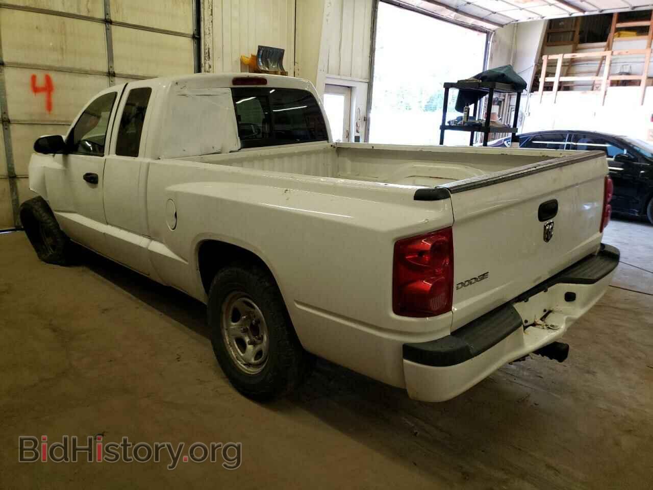 2011 DODGE DAKOTA - VIN: 1D7RW2BK4BS513202 - Фото 2