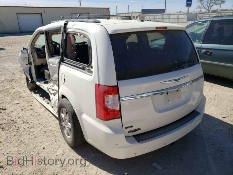 2011 Chrysler MINIVAN (VIN 2A4RR5DG7BR702479) — photo 3 of 10