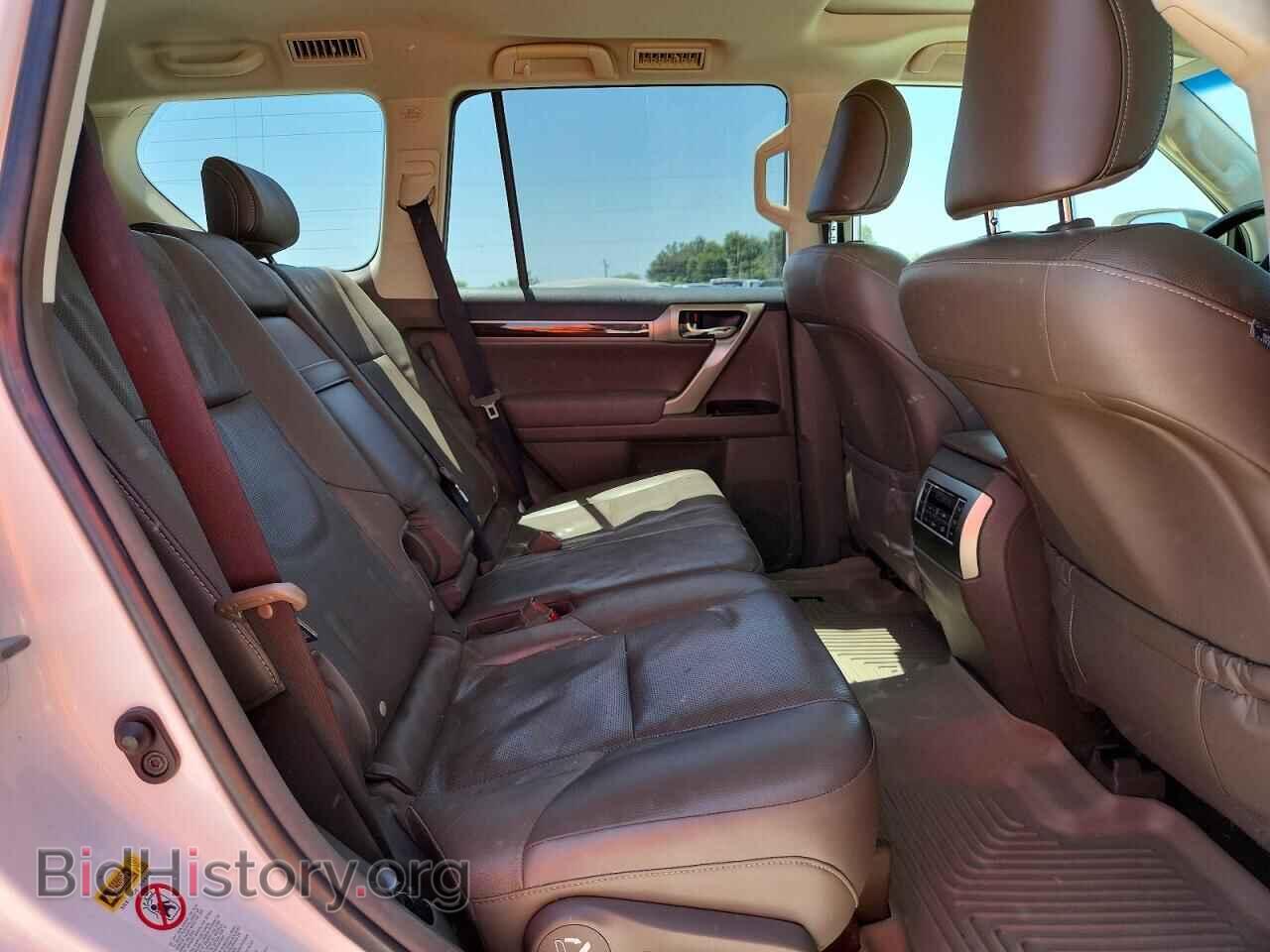 2014 LEXUS GX - VIN: JTJBM7FX4E5082946 - Photo 11
