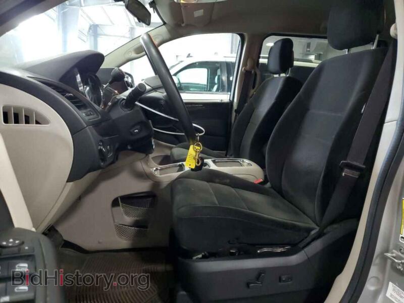 2012 Dodge CARAVAN (VIN 2C4RDGCG0CR318210) — фото 7 из 14