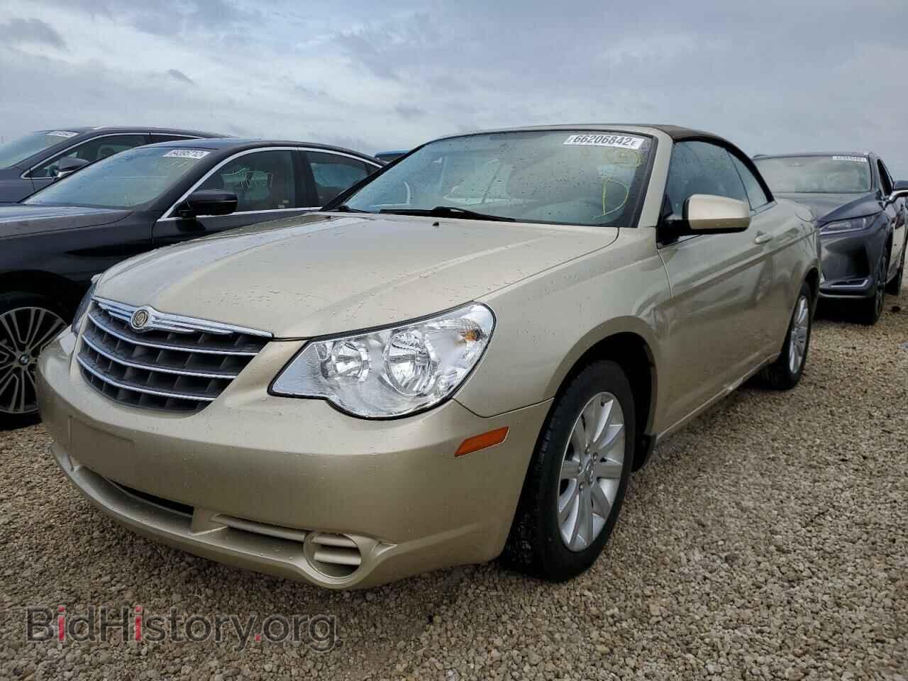 2010 CHRYSLER SEBRING - VIN: 1C3BC5ED5AN109331 - Фото 2
