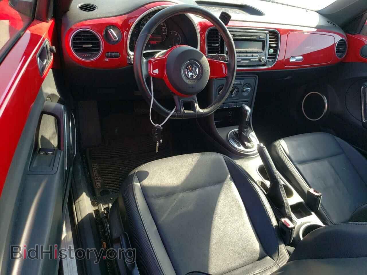 2012 VOLKSWAGEN BEETLE - VIN: 3VWJX7AT2CM661982 - Фото 8