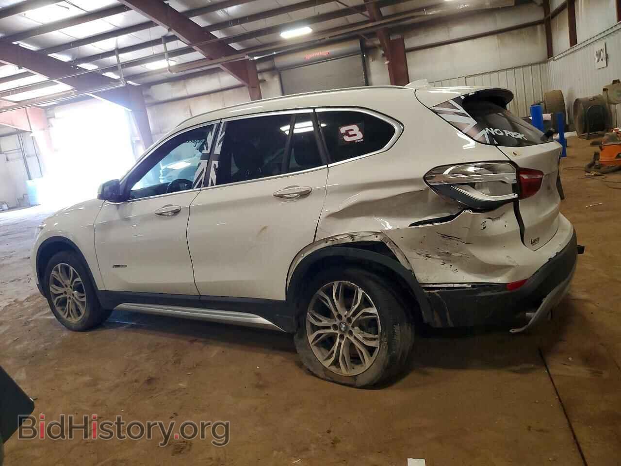 2017 BMW X1 - VIN: WBXHT3C32H5F78185 - Фото 2