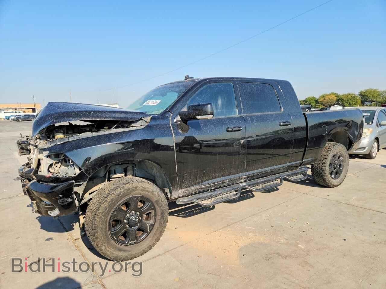 Photo 3C6UR5NL2FG529338 - RAM 2500 2015