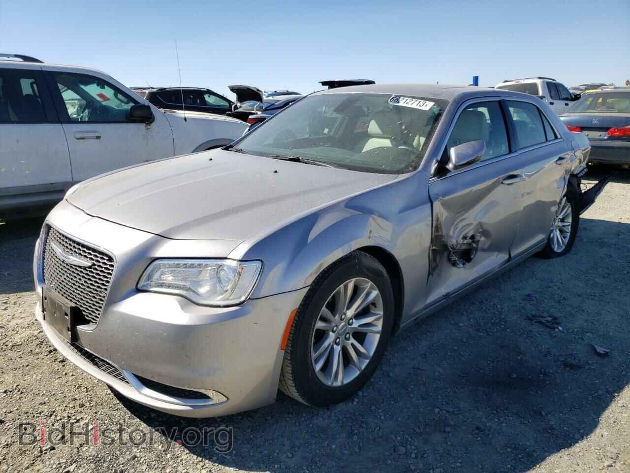 Фотография 2C3CCAAG6HH570456 - CHRYSLER 300 2017