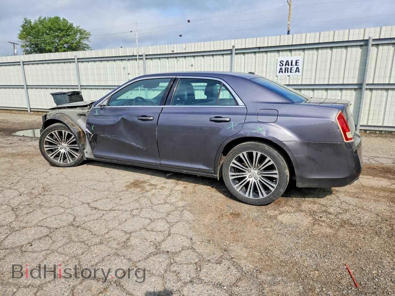 2013 CHRYSLER 300 - VIN: 2C3CCABG9DH707902 - Photo 2