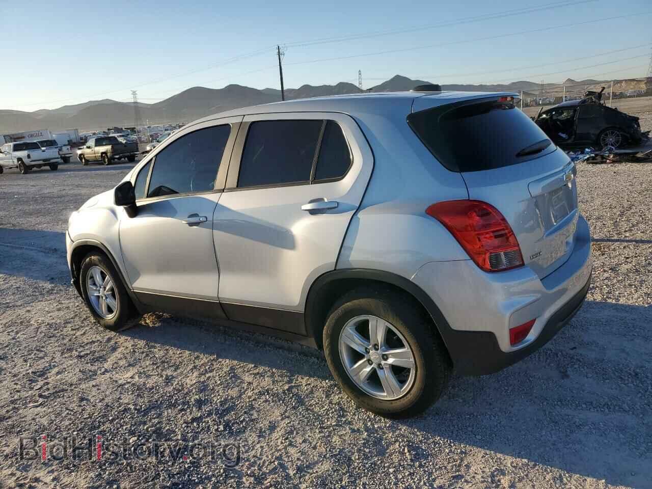 2020 CHEVROLET TRAX - VIN: 3GNCJKSB4LL178061 - Фото 2