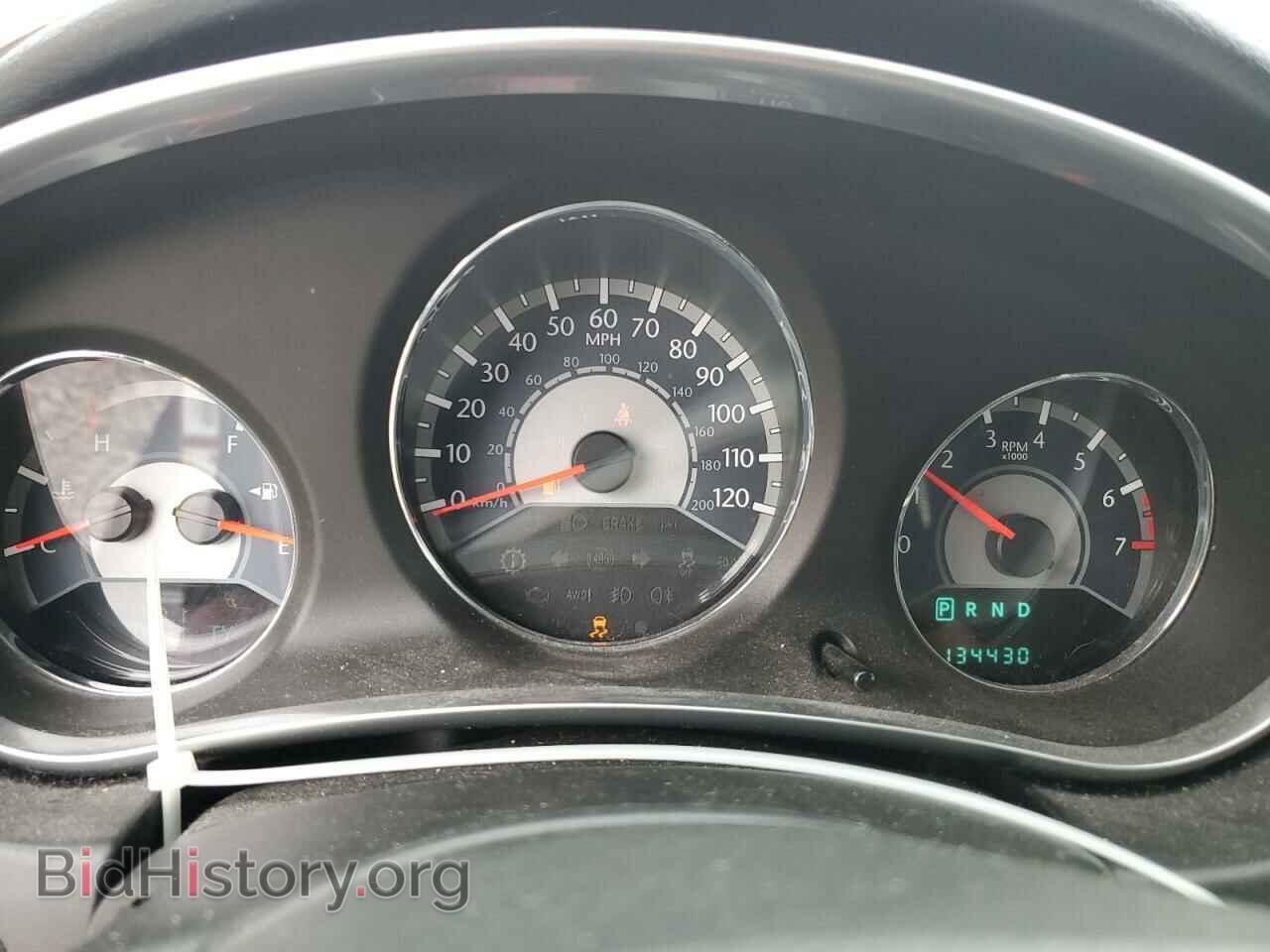 2011 CHRYSLER 200 - VIN: 1C3BC2FG2BN580720 - Фото 9