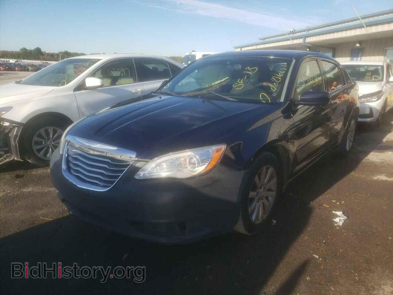 2013 CHRYSLER 200 - VIN: 1C3CCBBBXDN732955 - Фото 2