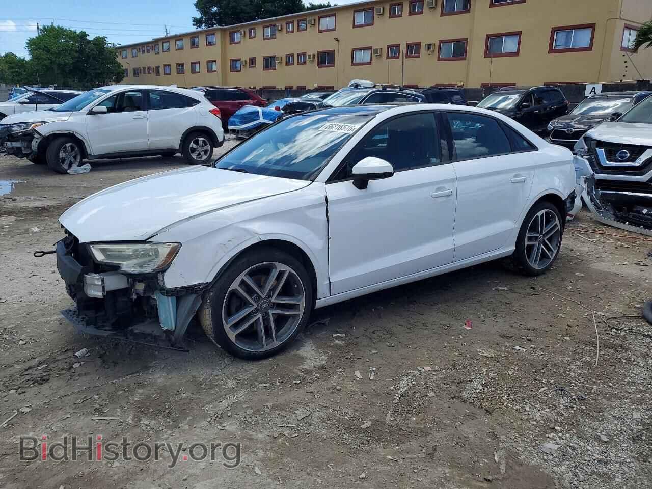 Фотография WAUAUGFF0H1035444 - AUDI A3 2017
