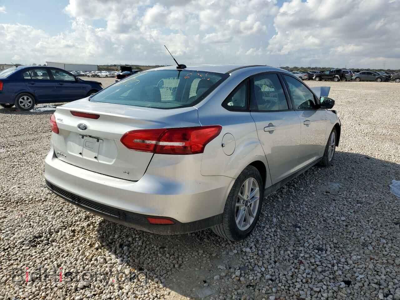 2017 FORD FOCUS - VIN: 1FADP3F27HL285464 - Photo 4