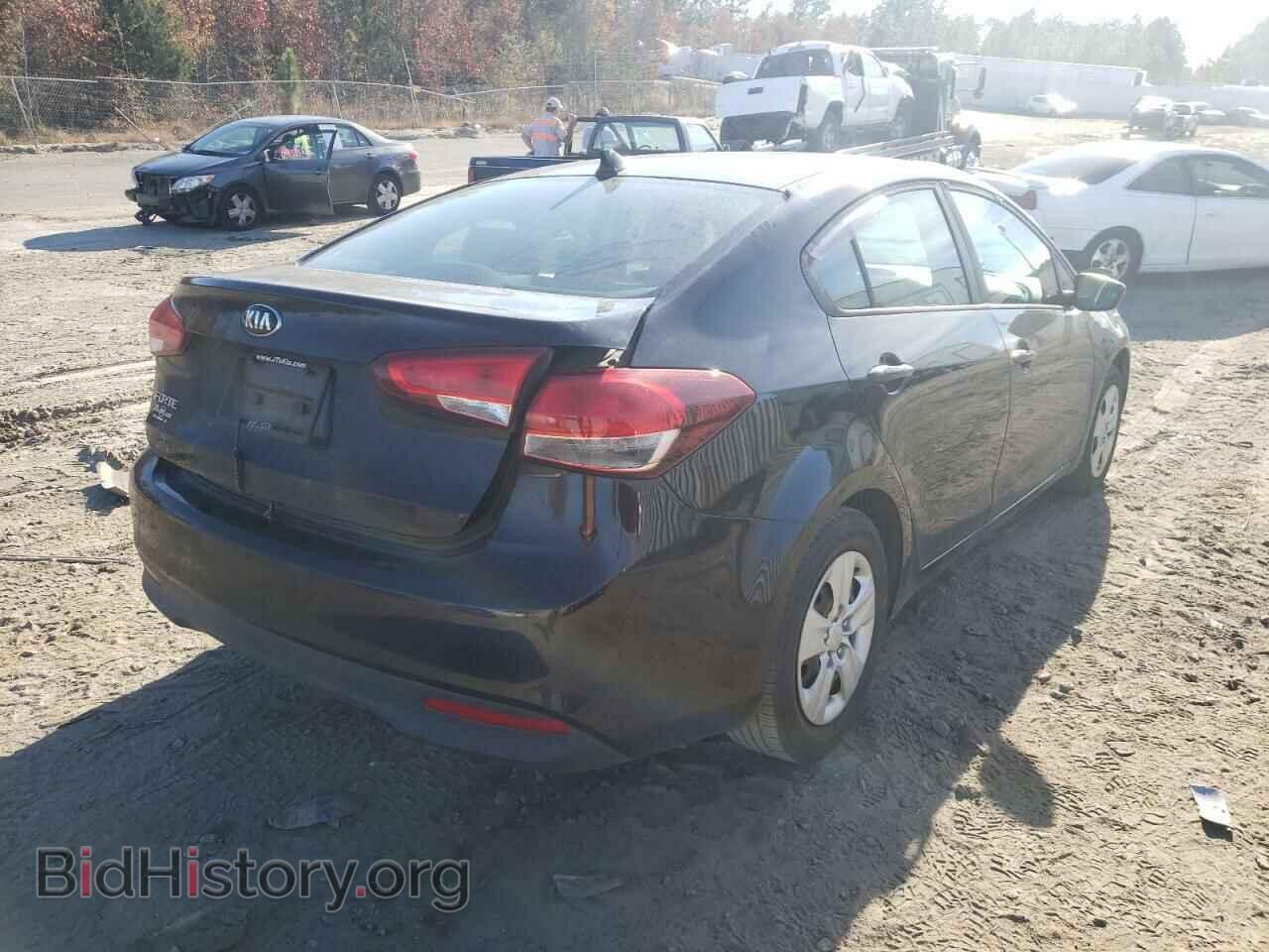 2017 KIA FORTE - VIN: 3KPFK4A74HE092367 - Фото 4