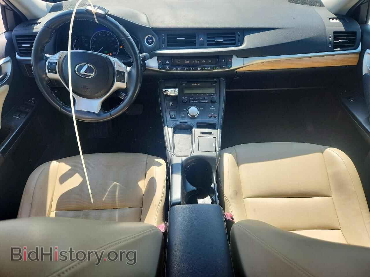 2011 LEXUS CT 200 - VIN: JTHKD5BH5B2007013 - Photo 8