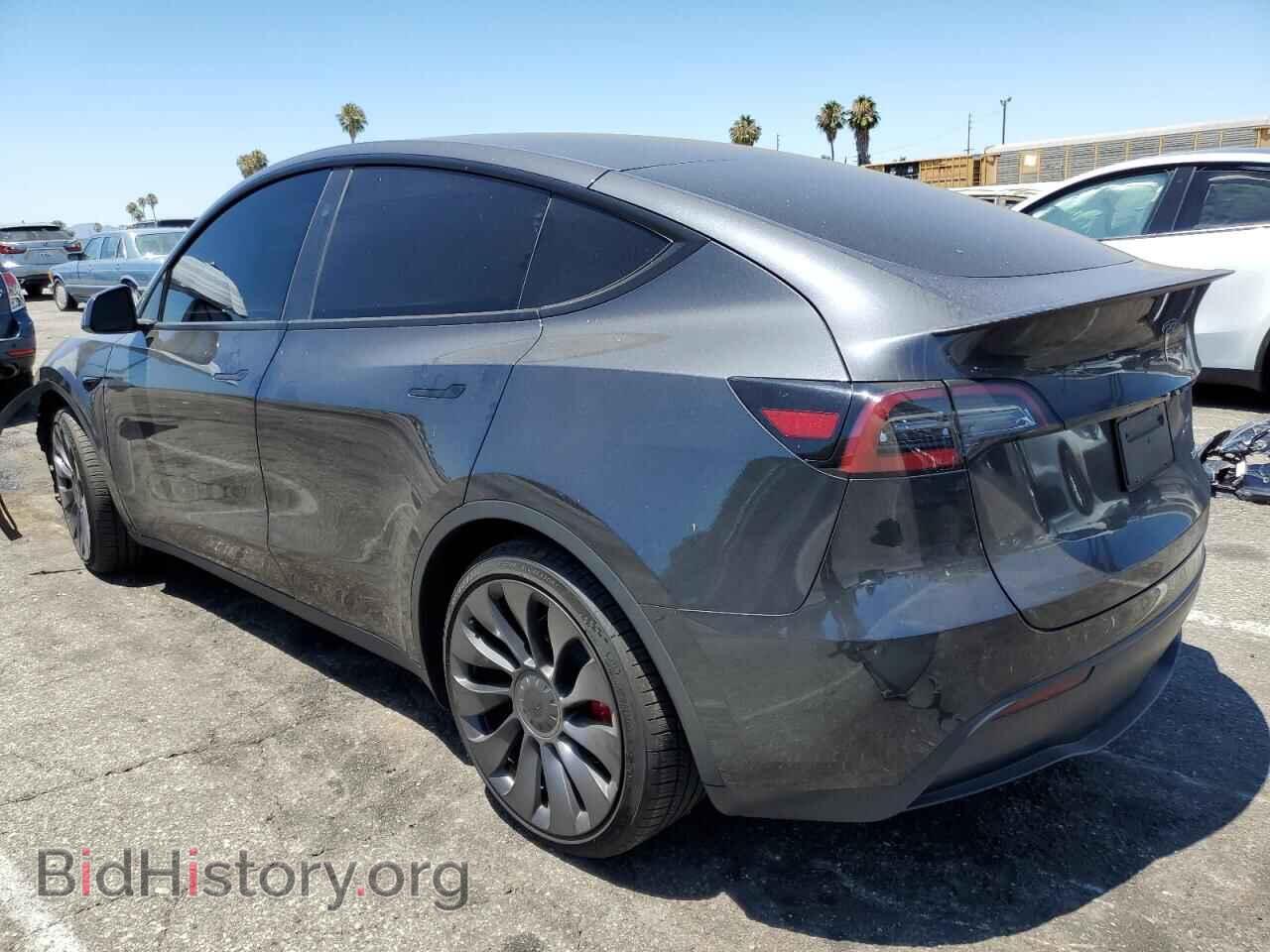 2024 TESLA MODEL Y - VIN: 7SAYGDEF3RF049942 - Фото 2