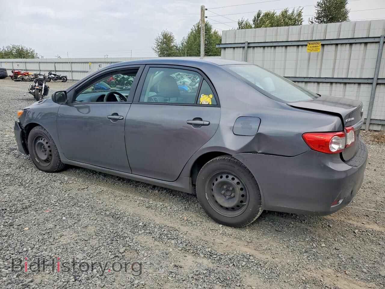 2011 TOYOTA COROLLA - VIN: 2T1BU4EE5BC568178 - Photo 2