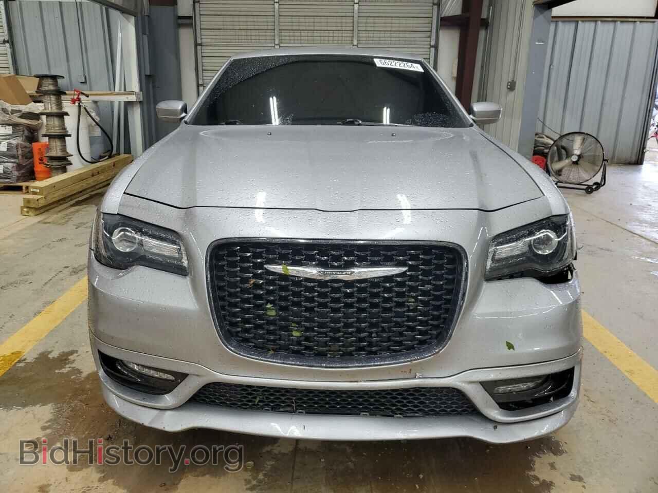 2018 CHRYSLER 300 - VIN: 2C3CCABG4JH165099 - Фото 5